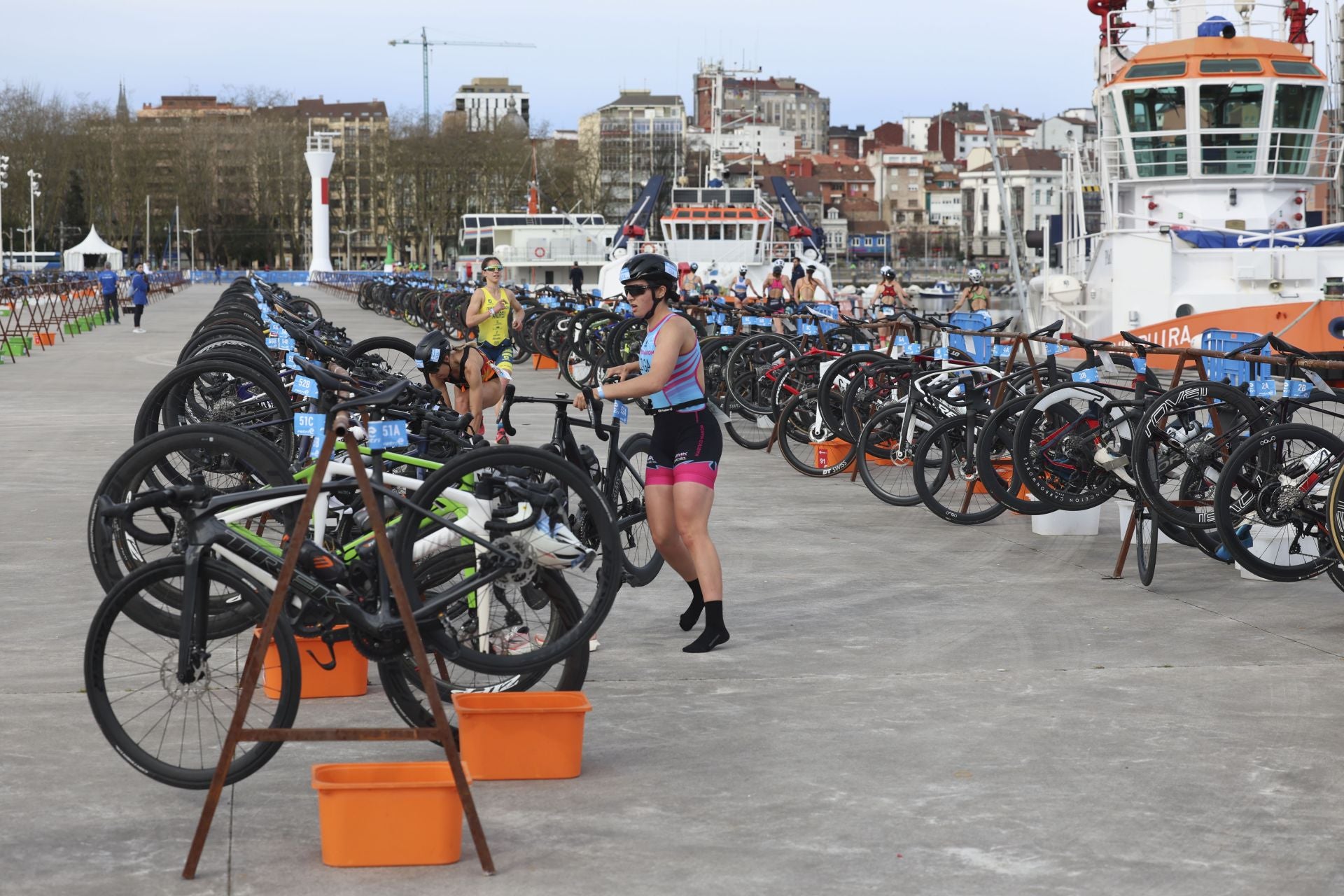 Avilés vibra con el Duatlón: las mejores fotos