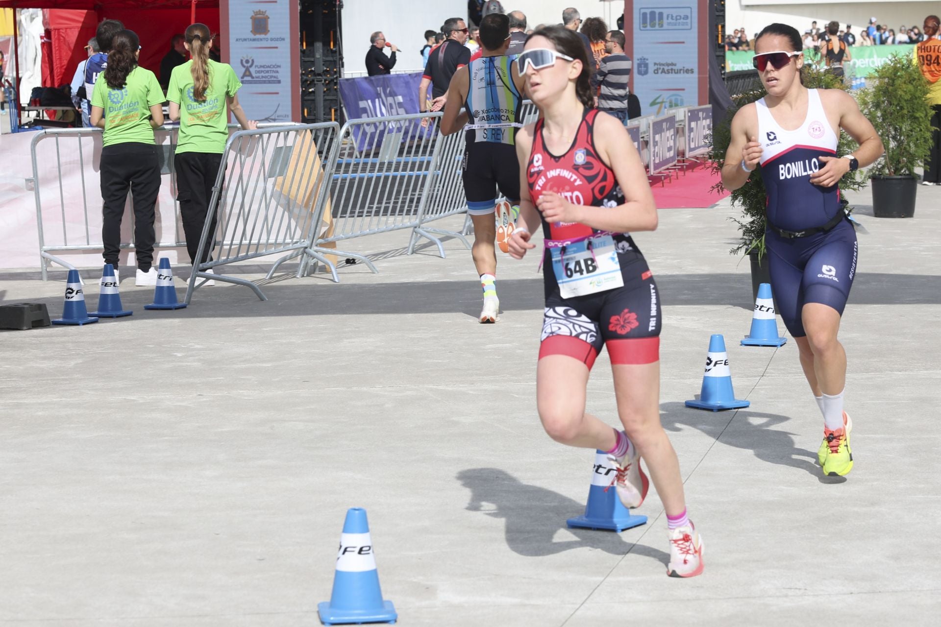 Avilés vibra con el Duatlón: las mejores fotos
