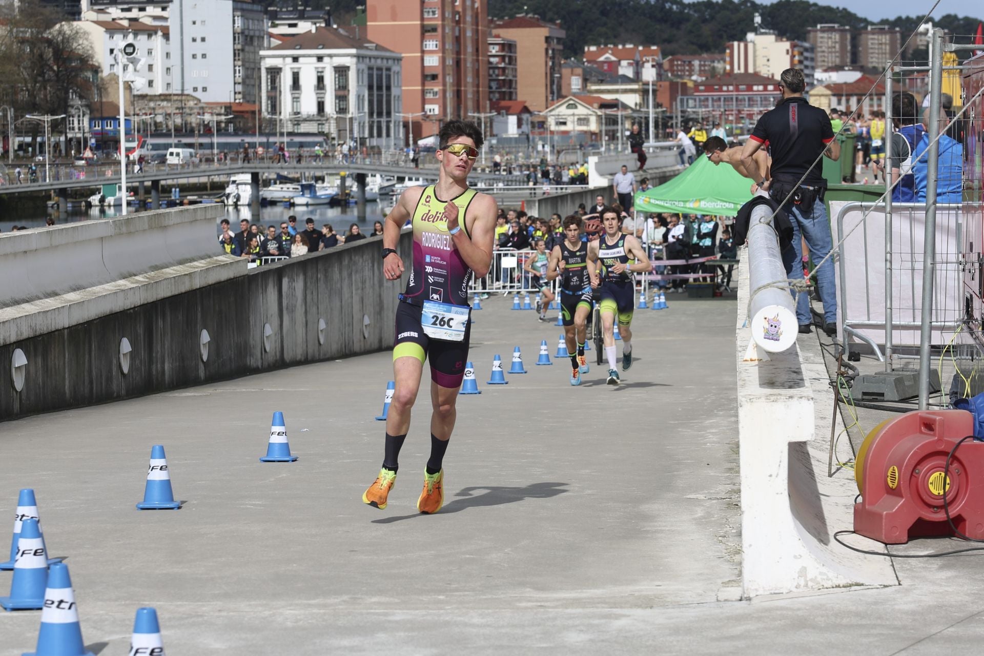 Avilés se llena de duatletas: las fotos de la competición