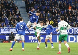 El Real Oviedo se queda a medias