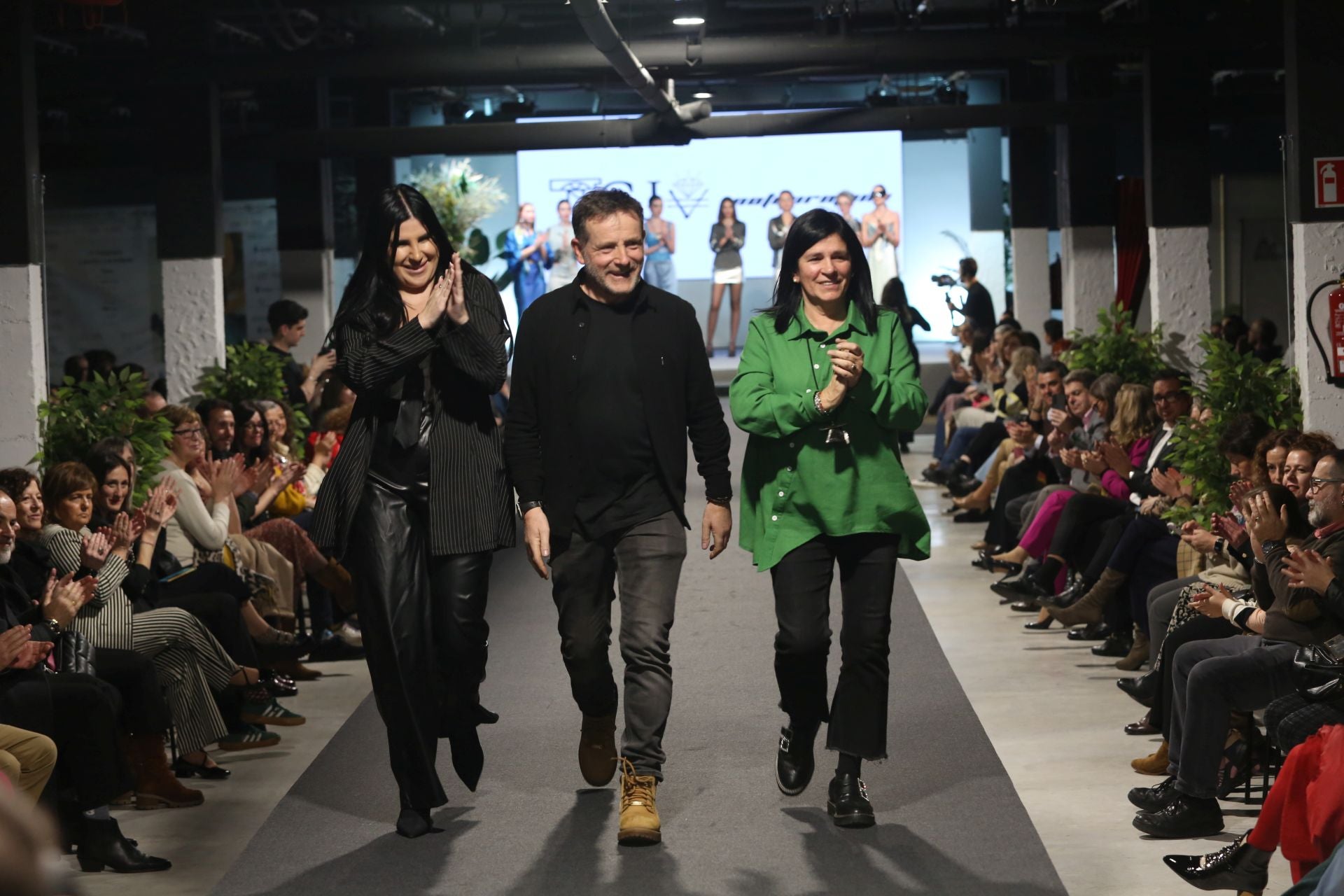 II edición del desfile Laurita Laureada