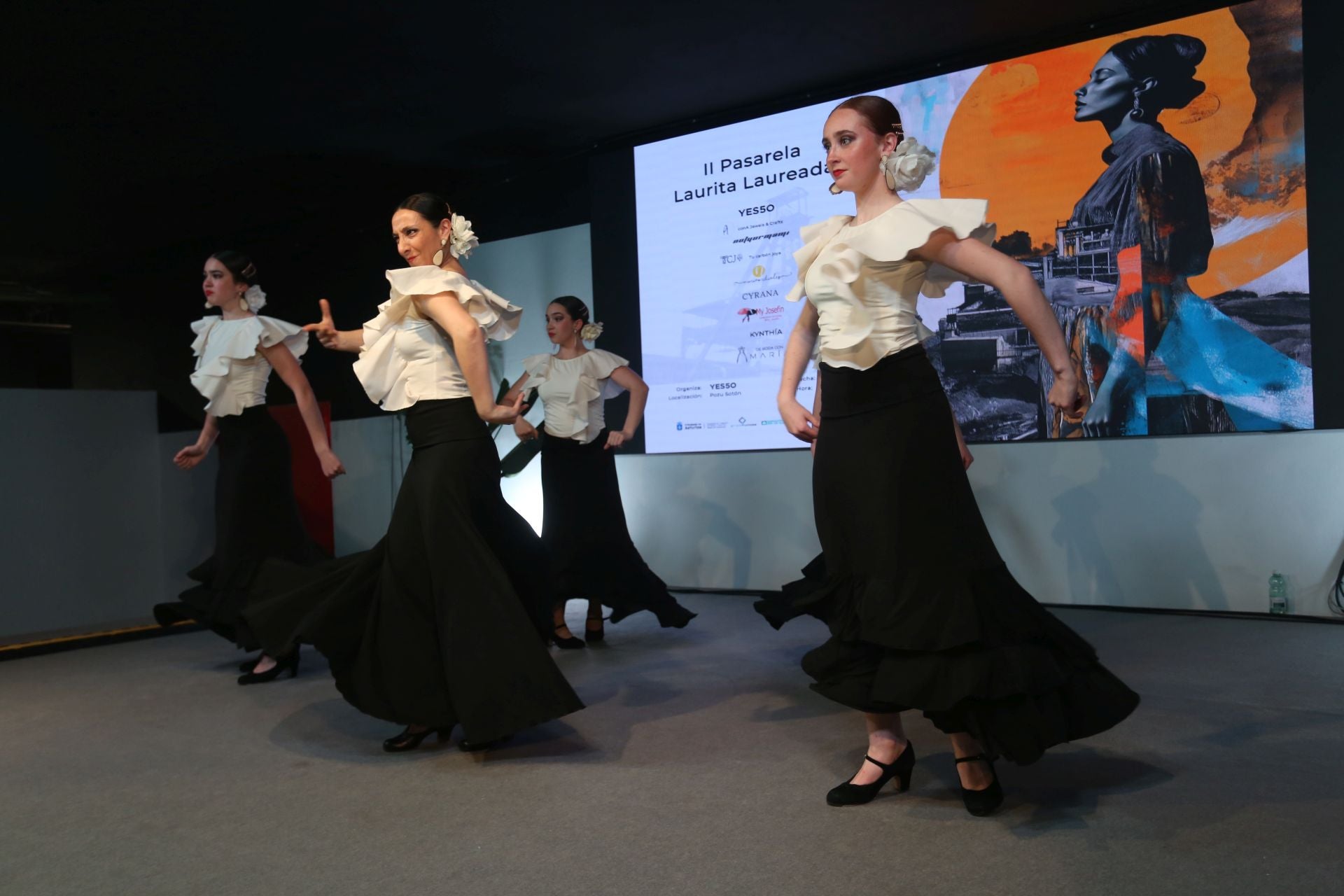 II edición del desfile Laurita Laureada