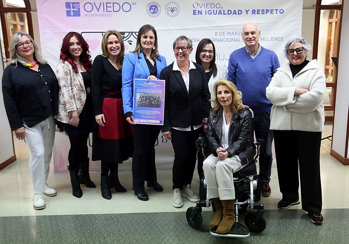 Beatriz Montes, Carla Armas, Alicia S.Hulton, María Velasco, Adela Sánchez, Paula Raposo, Yolanda Vidal, Fernando Agüeria y Yolanda Lobo, en el Conservatorio Superior de Música Eduardo Martínez Torner. Mario Rojas