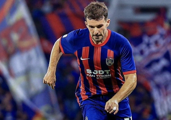 El exsportinguista Juan Muñiz, con la elástica del Johor FC.