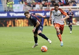 Lucas volvió a la titularidad del Real Oviedo el pasado sábado ante el Eibar para ocupar el lateral izquierdo.
