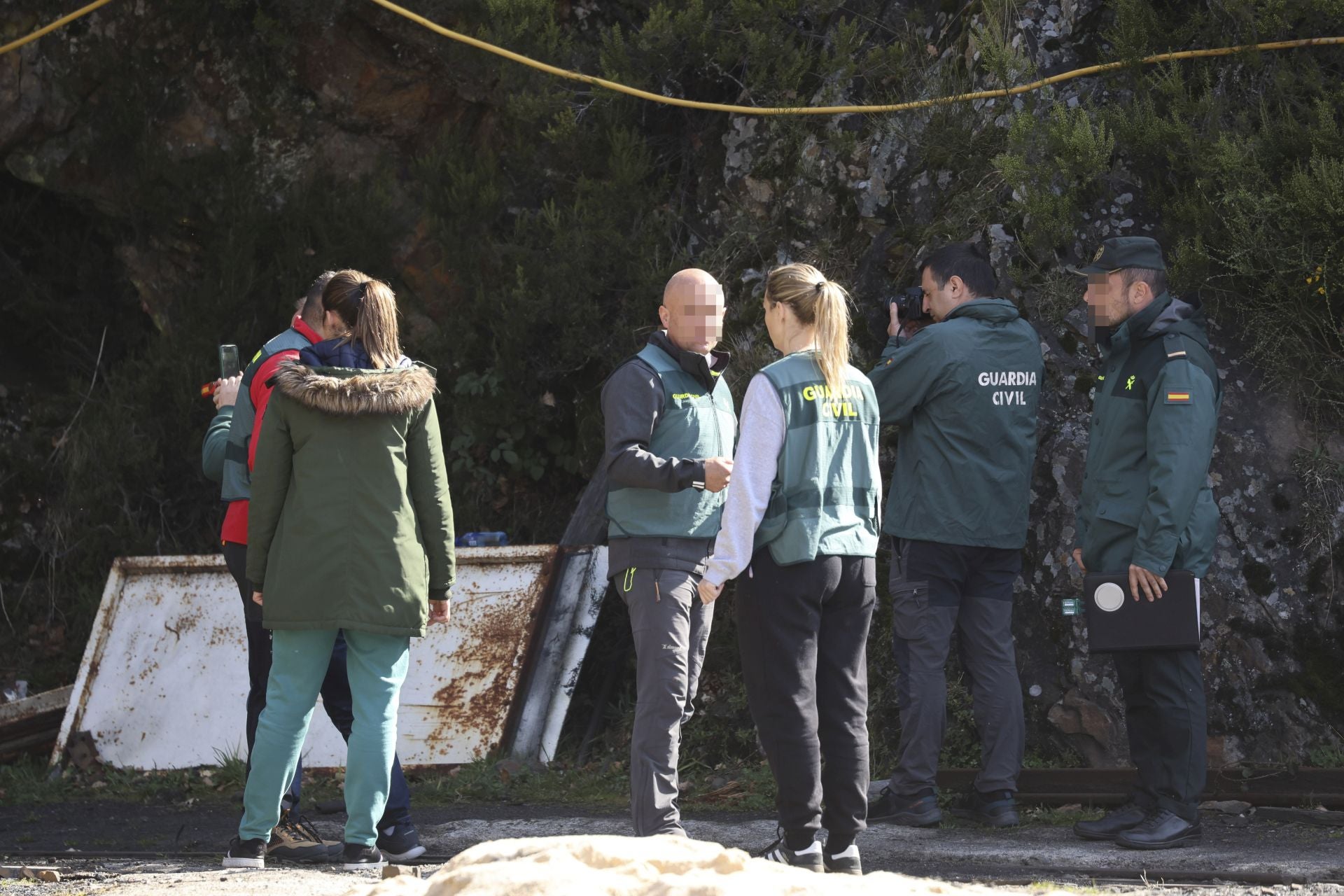 Las imágenes de la inspección de la Guardia Civil en la mina de Cerredo