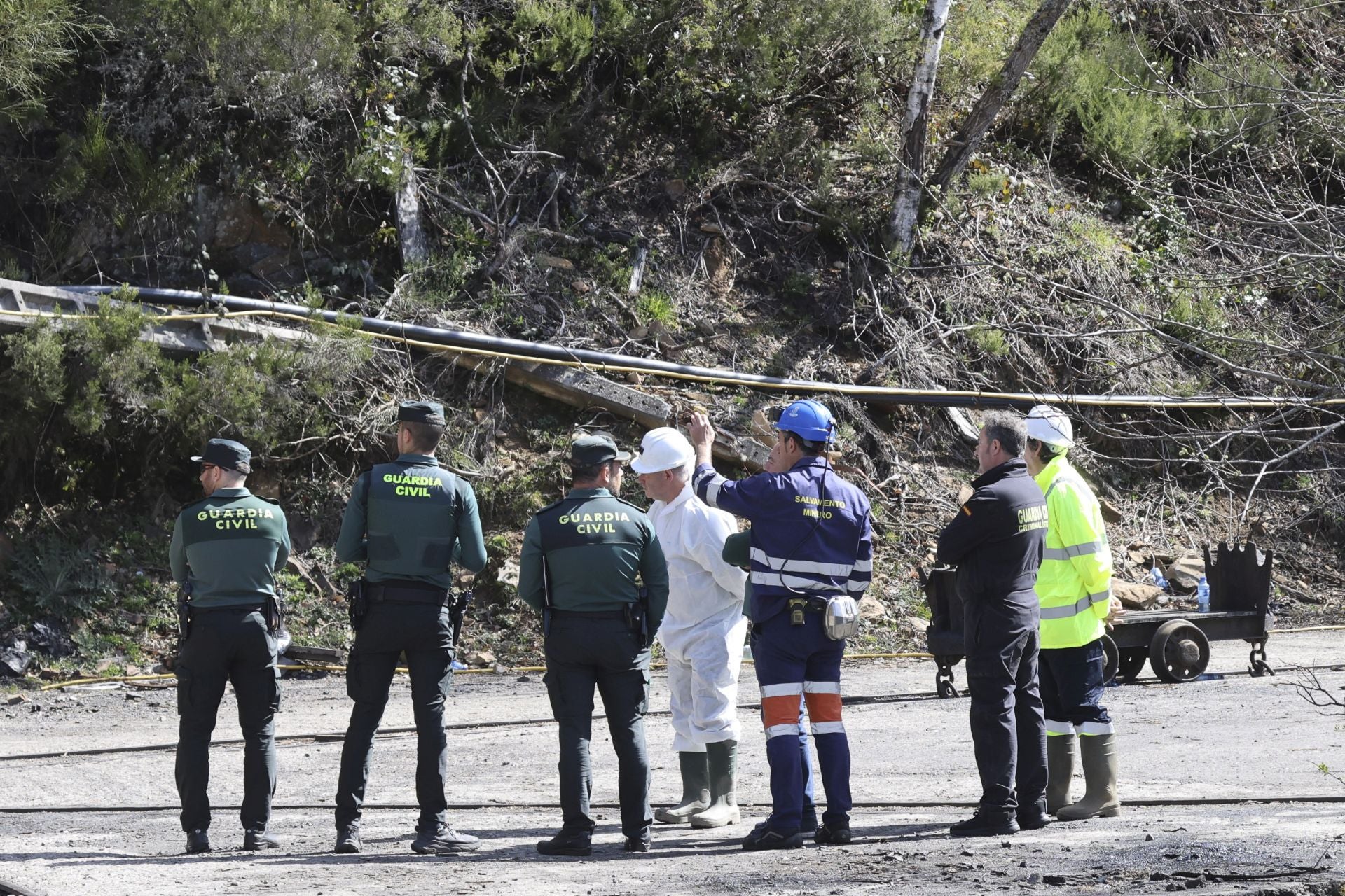 Las imágenes de la inspección de la Guardia Civil en la mina de Cerredo