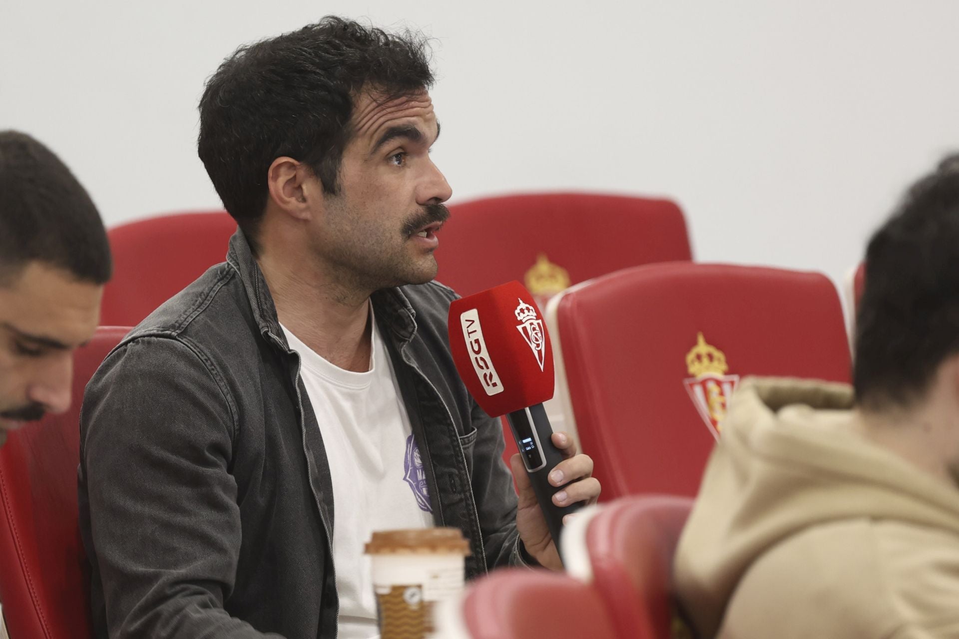 Fotos: Presentación de Asier Garitano como nuevo entrenador del Sporting