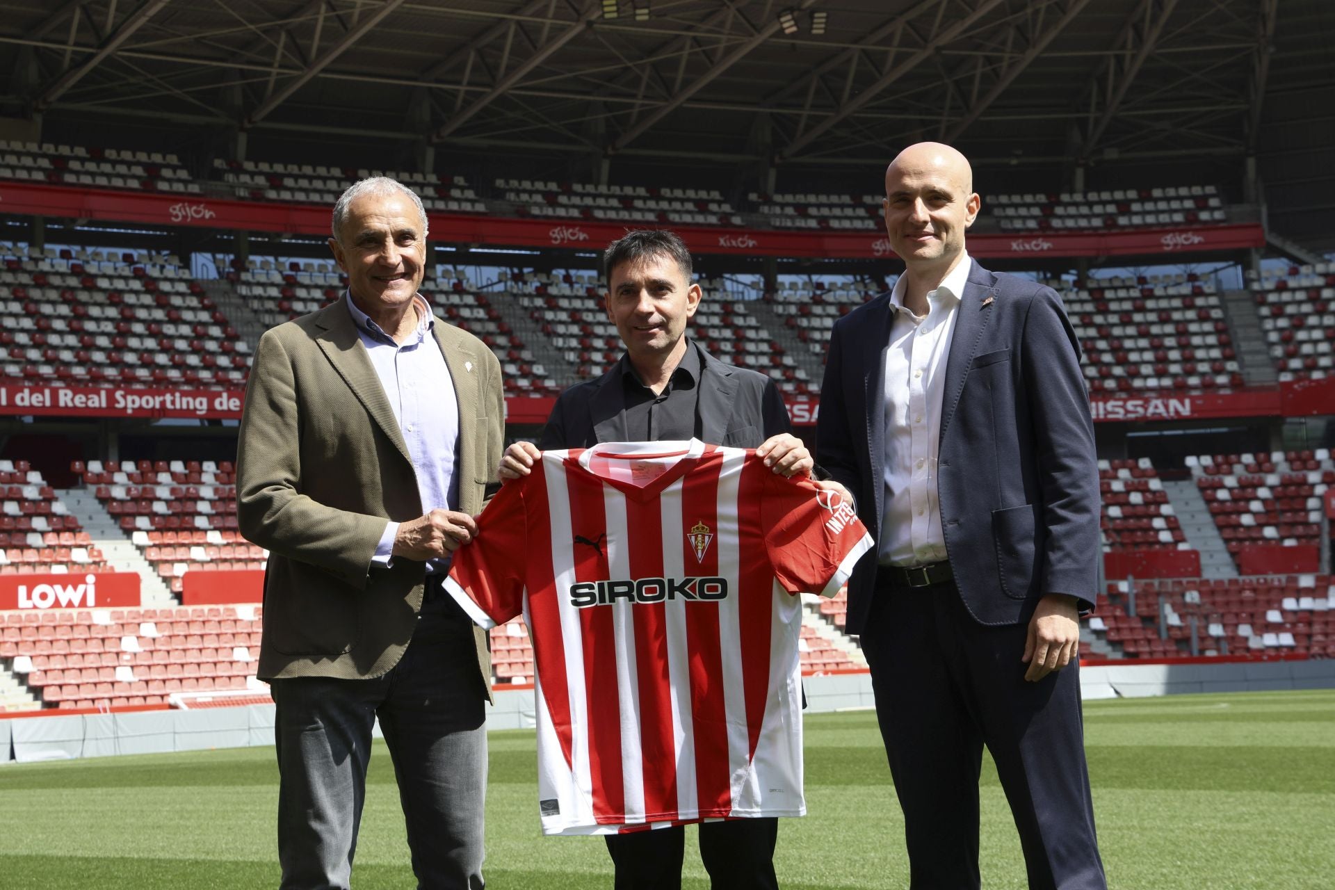 Fotos: Presentación de Asier Garitano como nuevo entrenador del Sporting