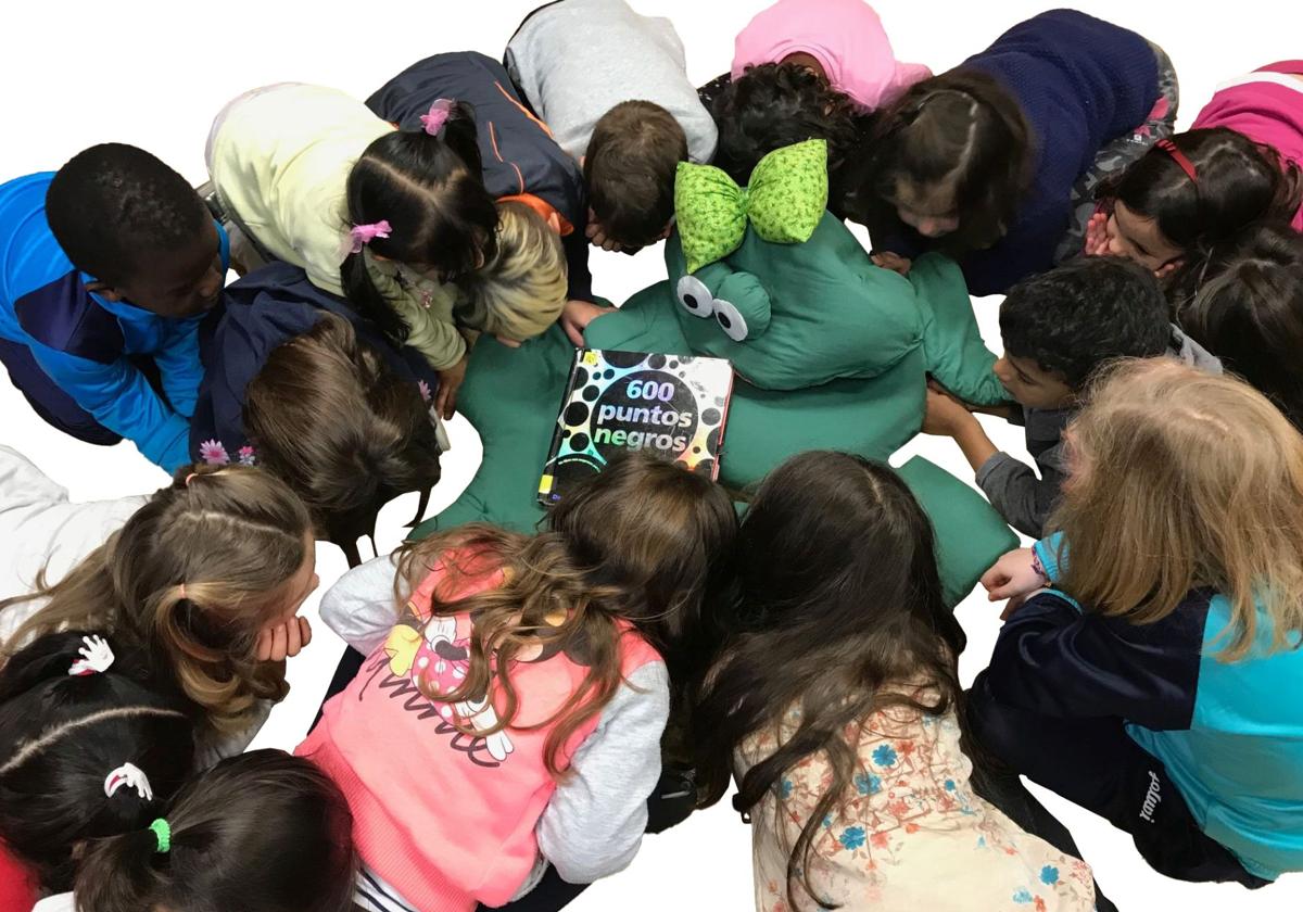 Las bibliotecas tienden puentes entre generaciones