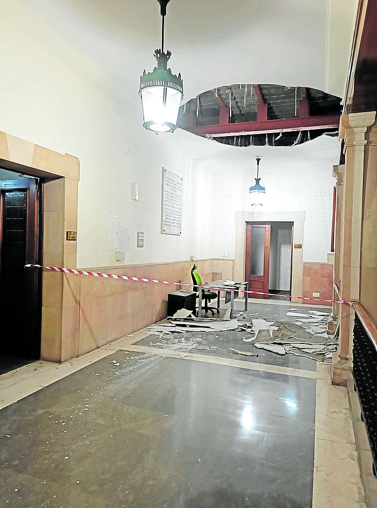 Derrumbe en el falso techo del TSJA