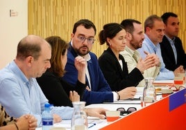 Adrián Barbón, durante la reunión de la Comisión Ejecutiva Autonómica de la FSA.