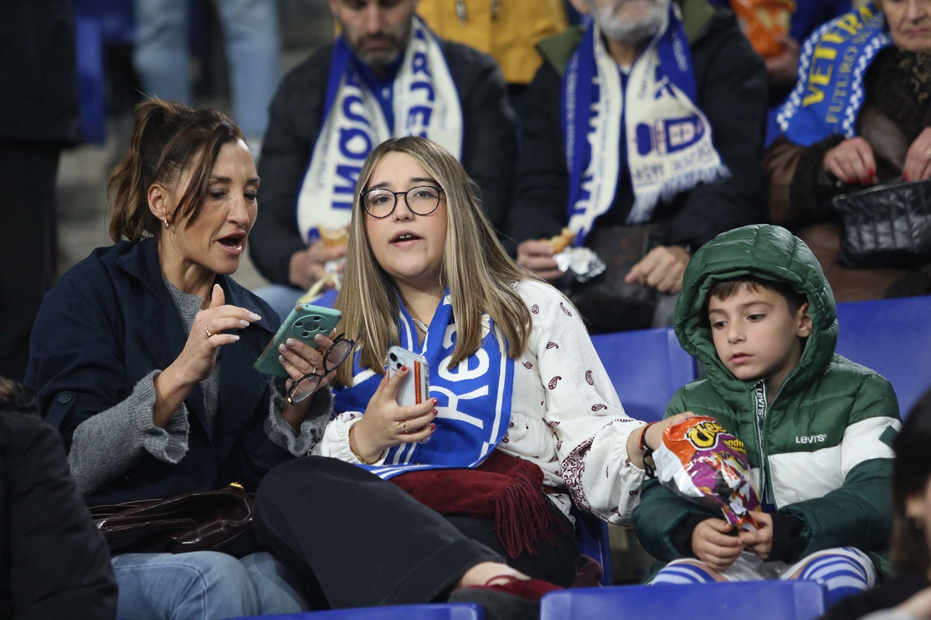 ¿Estuviste en el Real Oviedo-Racing de Ferrol? ¡Búscate en las fotos!