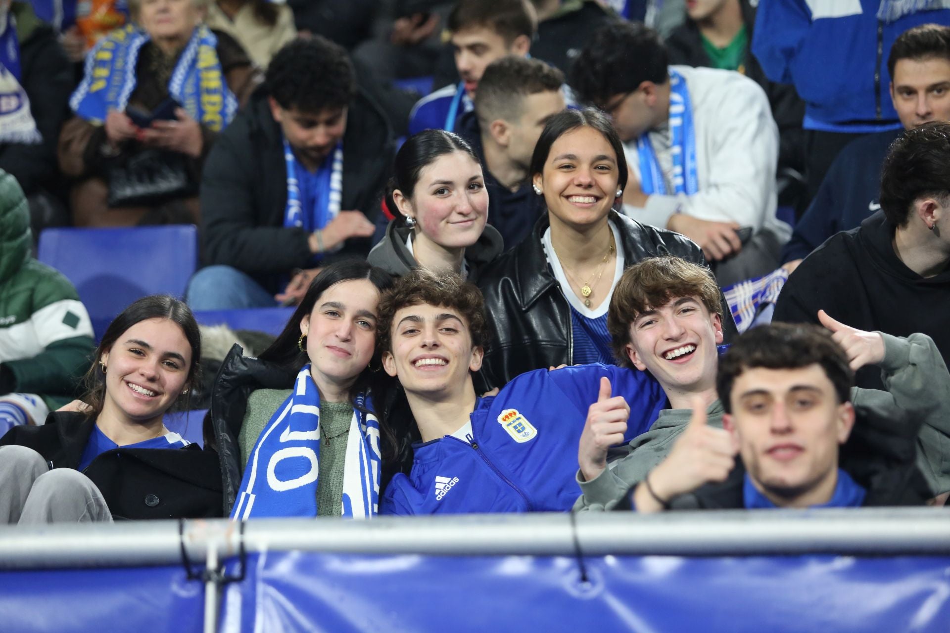 ¿Estuviste en el Real Oviedo-Racing de Ferrol? ¡Búscate en las fotos!