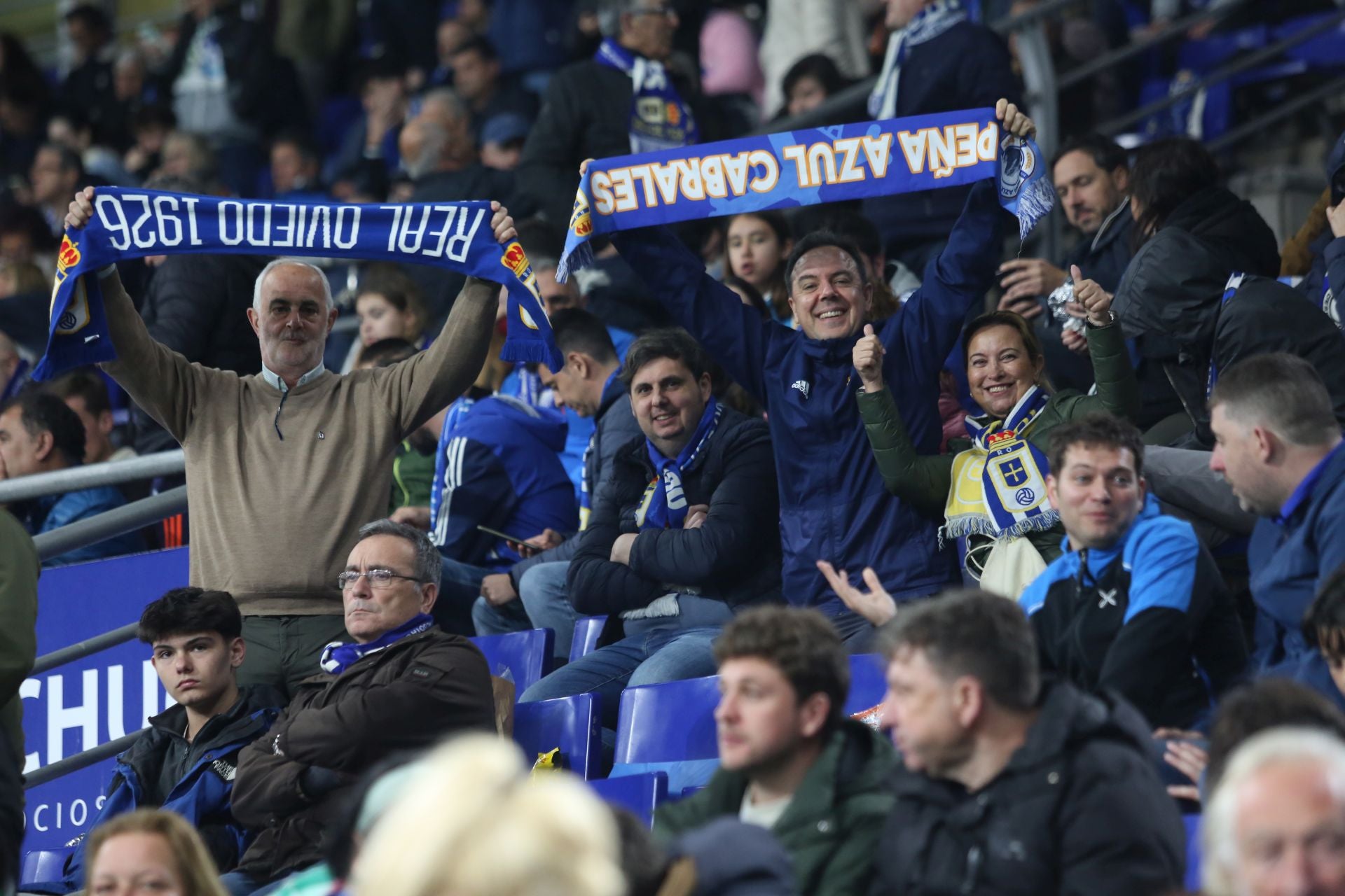 ¿Estuviste en el Real Oviedo-Racing de Ferrol? ¡Búscate en las fotos!