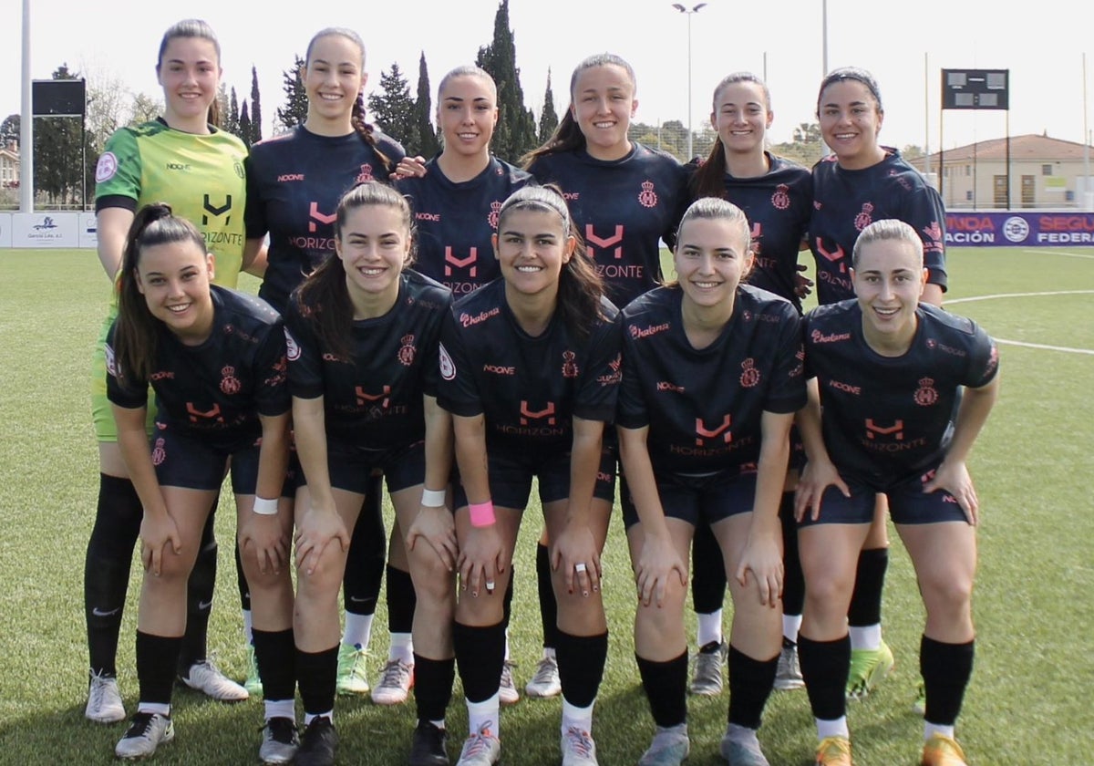 Once titular del Real Avilés Femenino en Zaragoza.