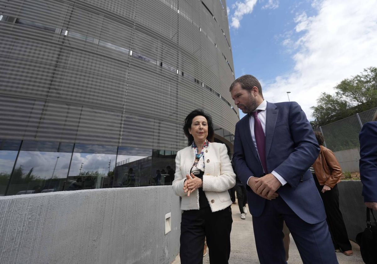 Margarita Robles apuesta por los corredores industriales para generar inversiones en defensa