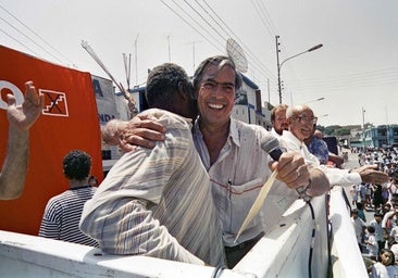 El viaje de Mario Vargas Llosa en política, su otra pasión