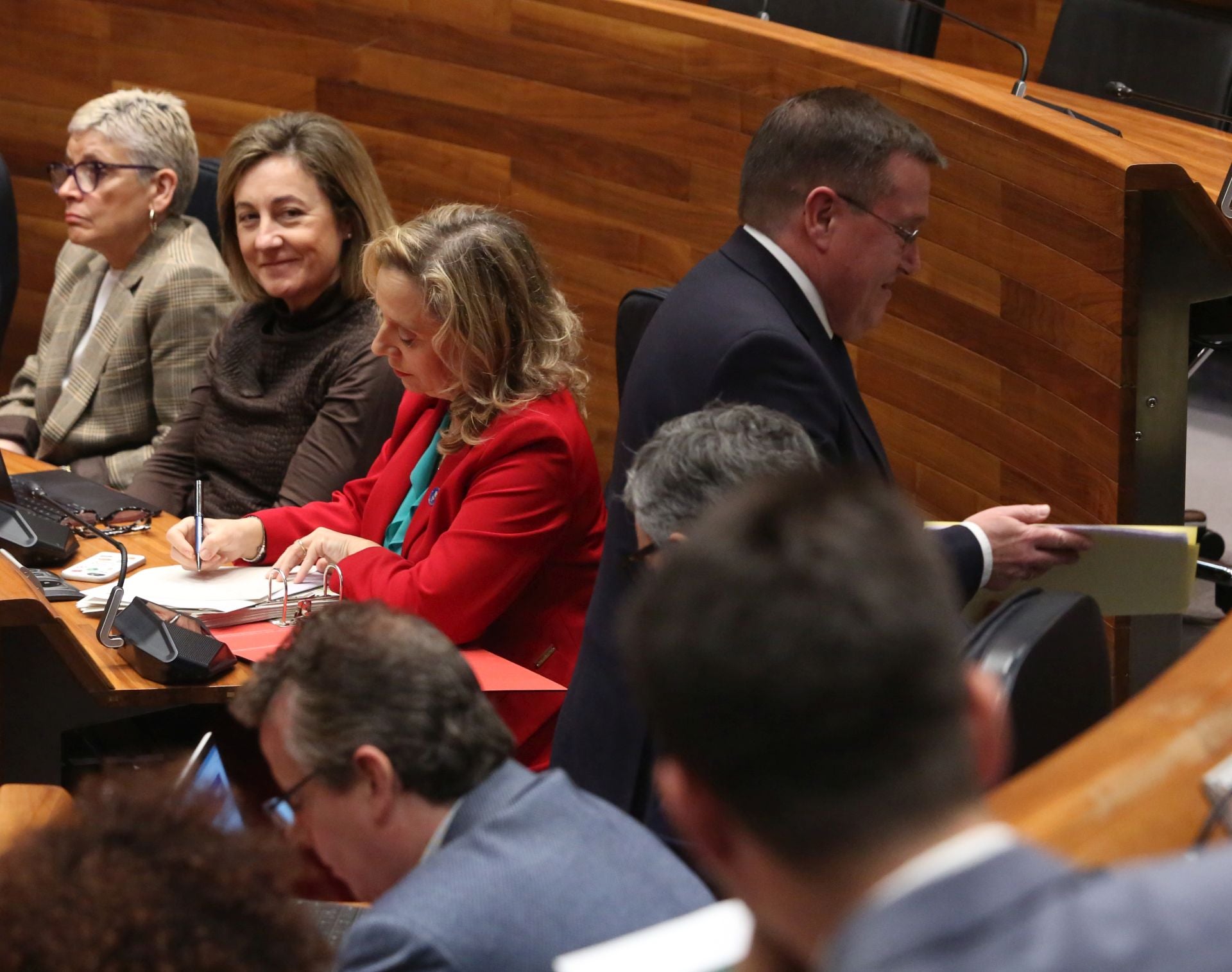 Las imágenes del Pleno que acabó con la dimisión de Belarmina Díaz