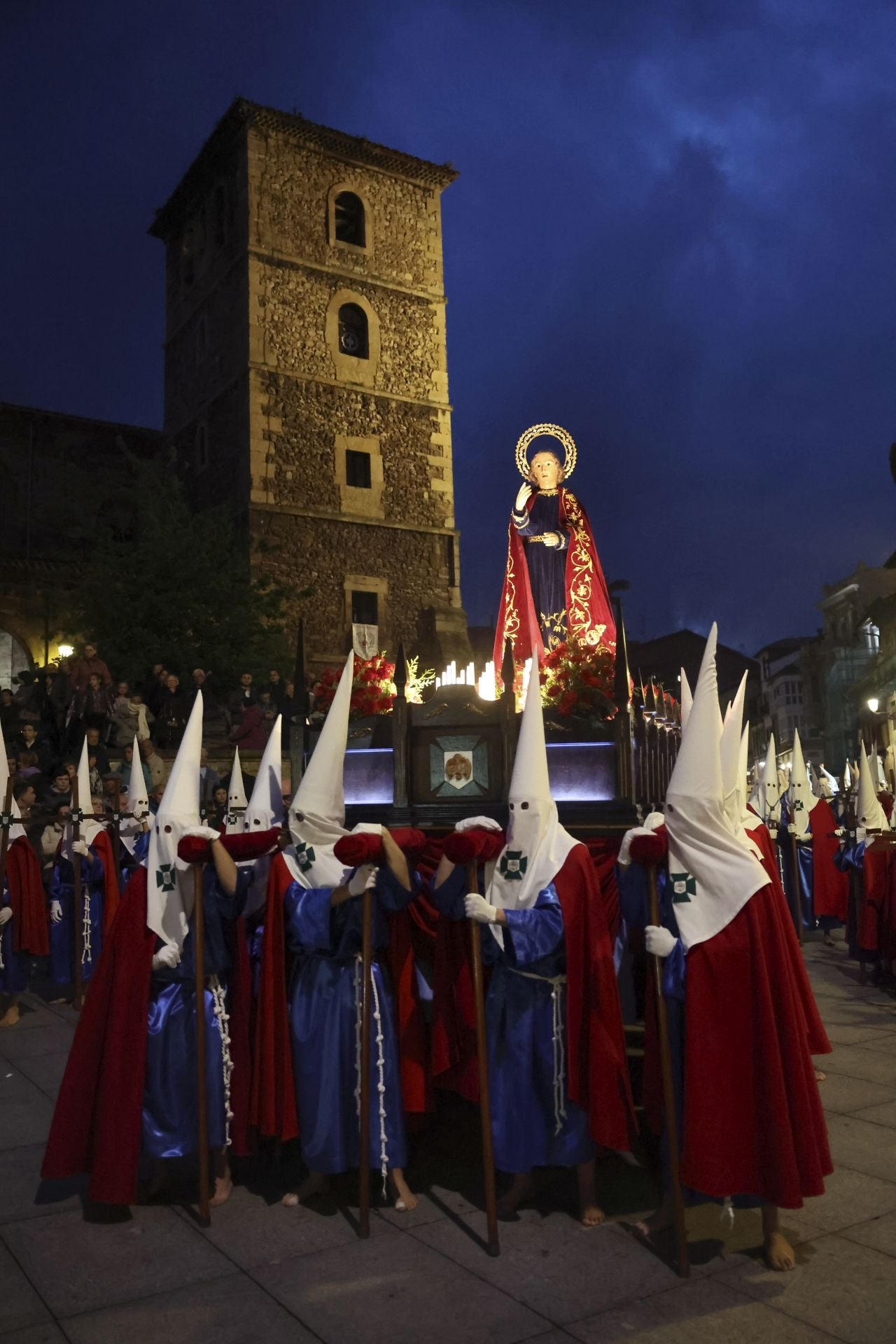 Procesión del Encuentro en Avilés