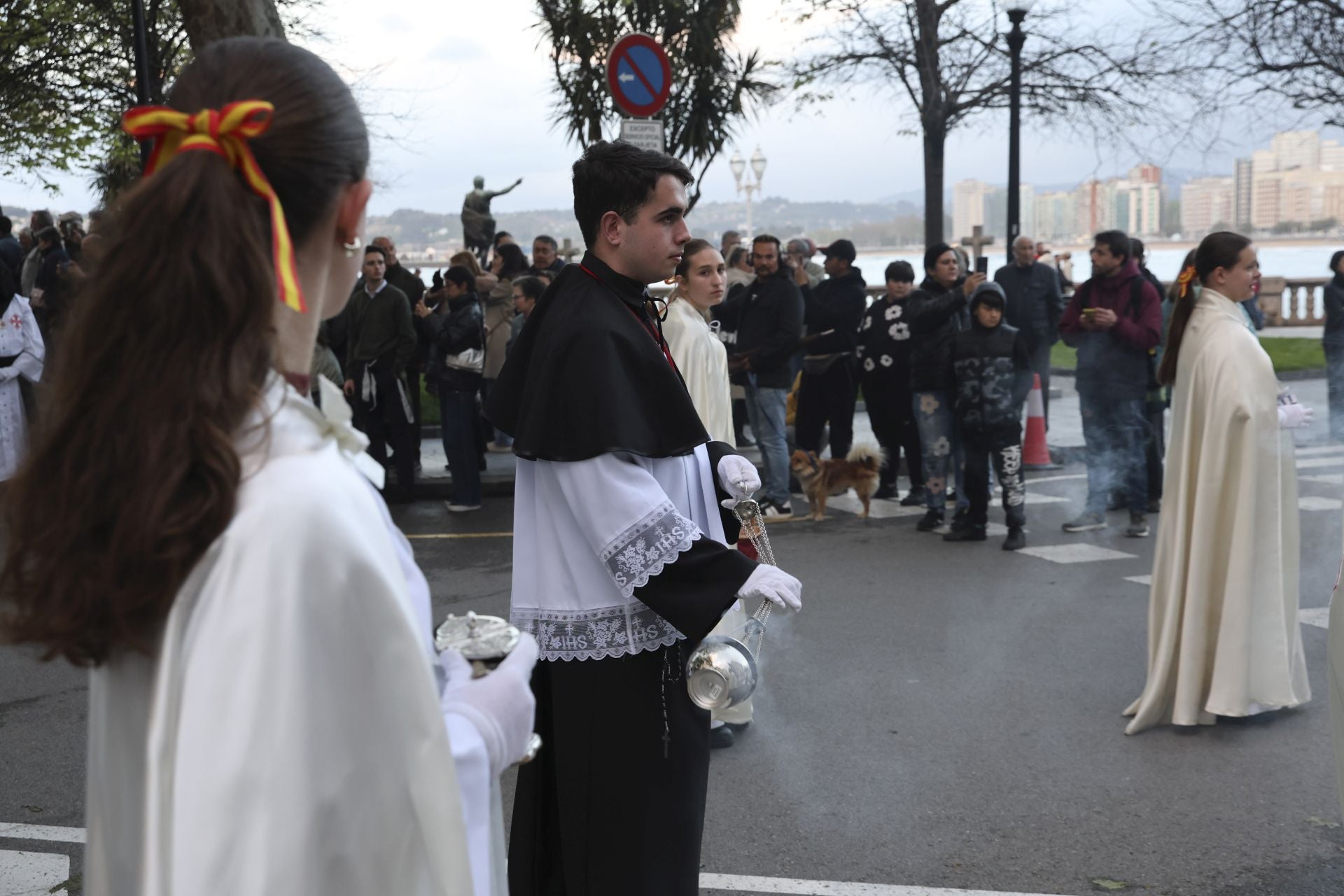 El Encuentro Camino del Calvario recorre Gijón