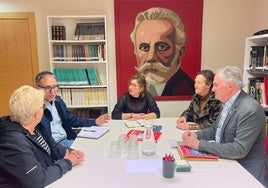 Reunión con la Asociación Memorialista Asturias en la Casa del Pueblo de Gijón.