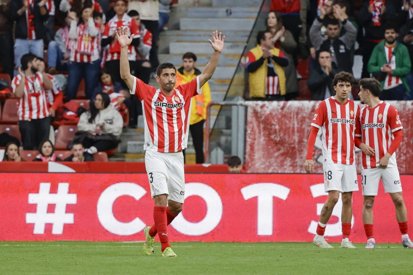 Cote alcanza los 400 partidos en el fútbol profesional
