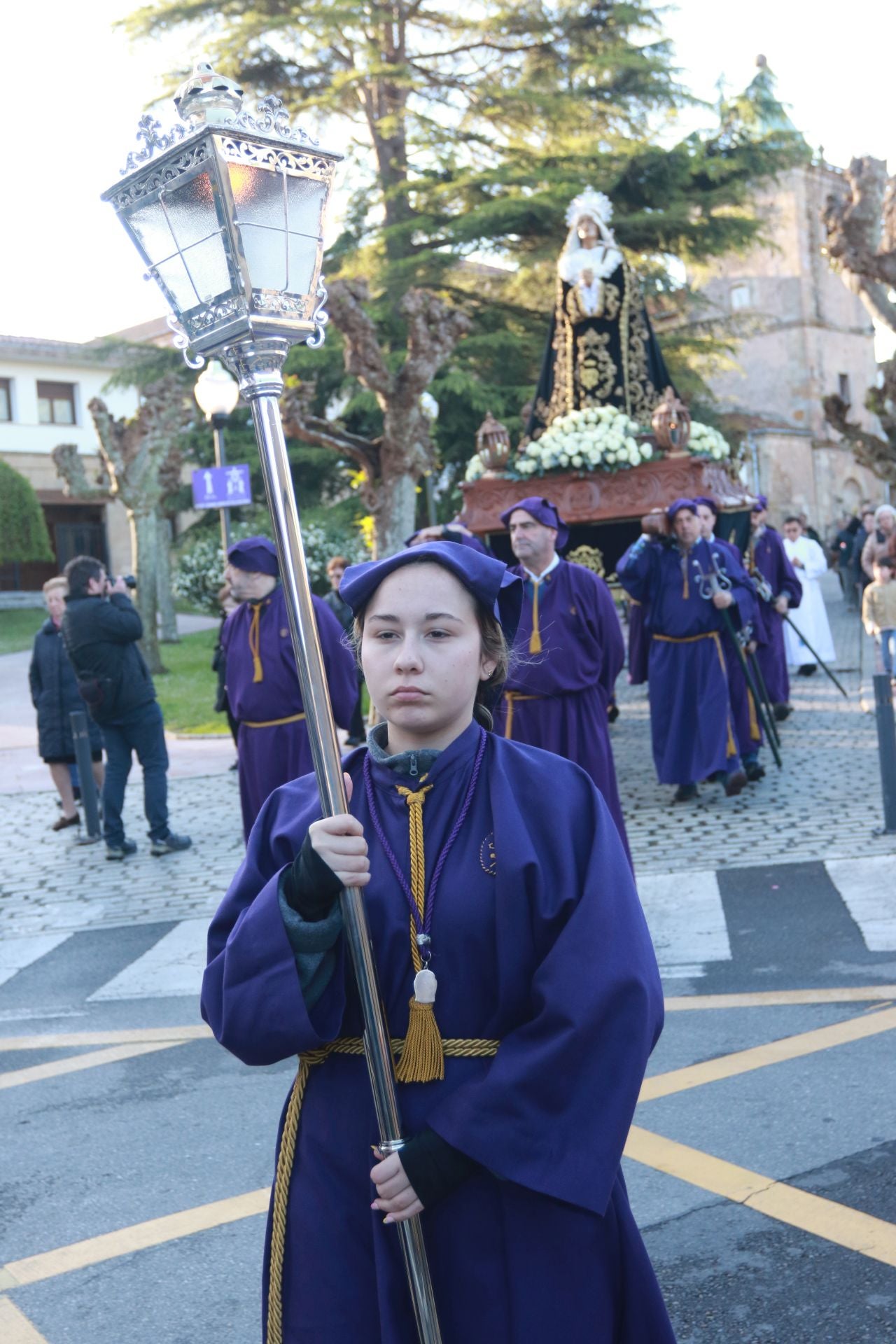 Así vivió Villaviciosa la procesión de la Soledad
