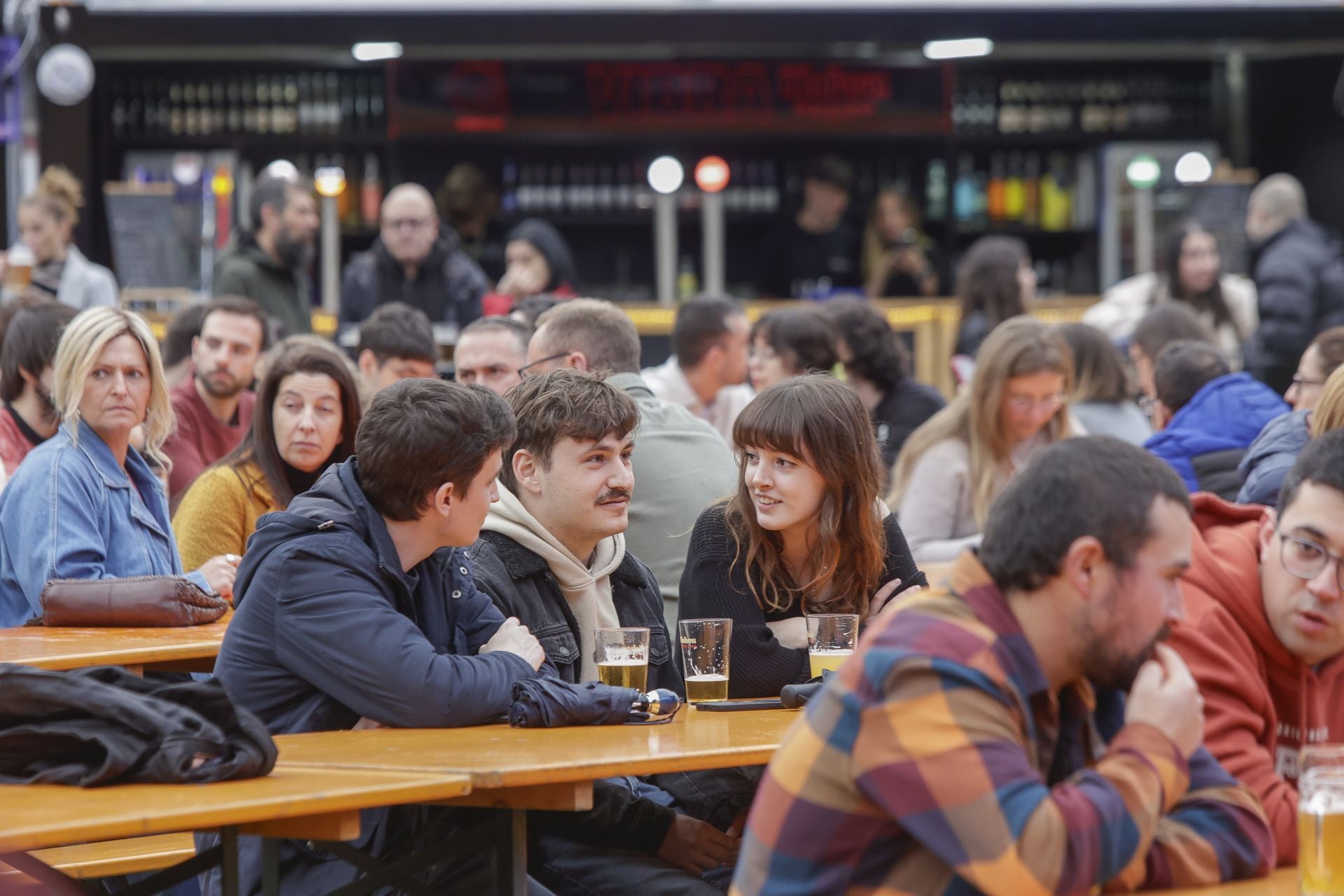 Sábado de Semana Santa, entre Primer Sidre y Fiesta de la Cerveza