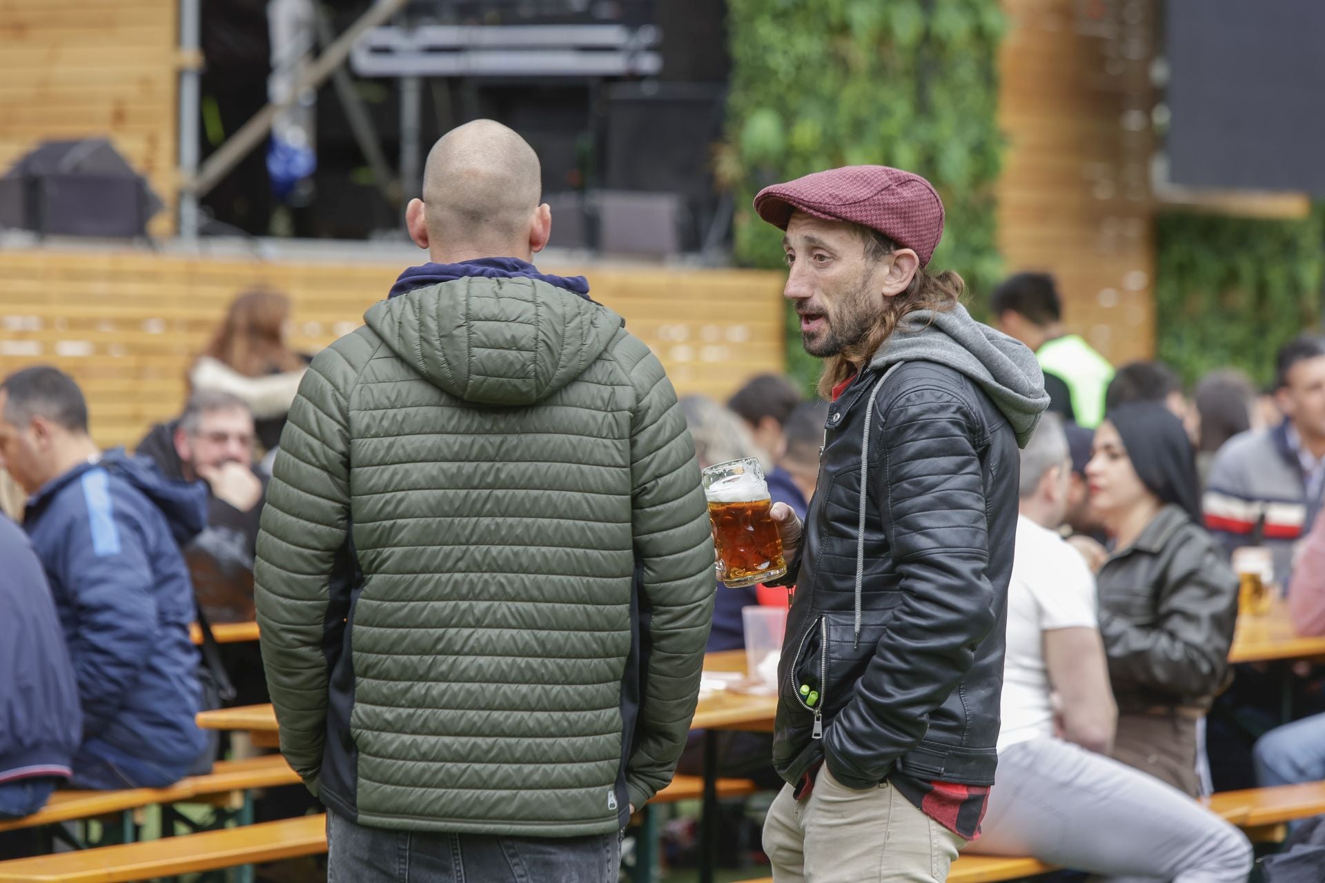 Sábado de Semana Santa, entre Primer Sidre y Fiesta de la Cerveza