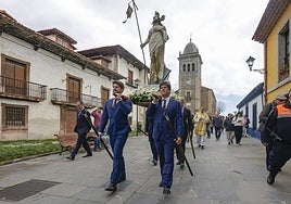 Fotos: La Venia de Luanco en Domingo de Pascua