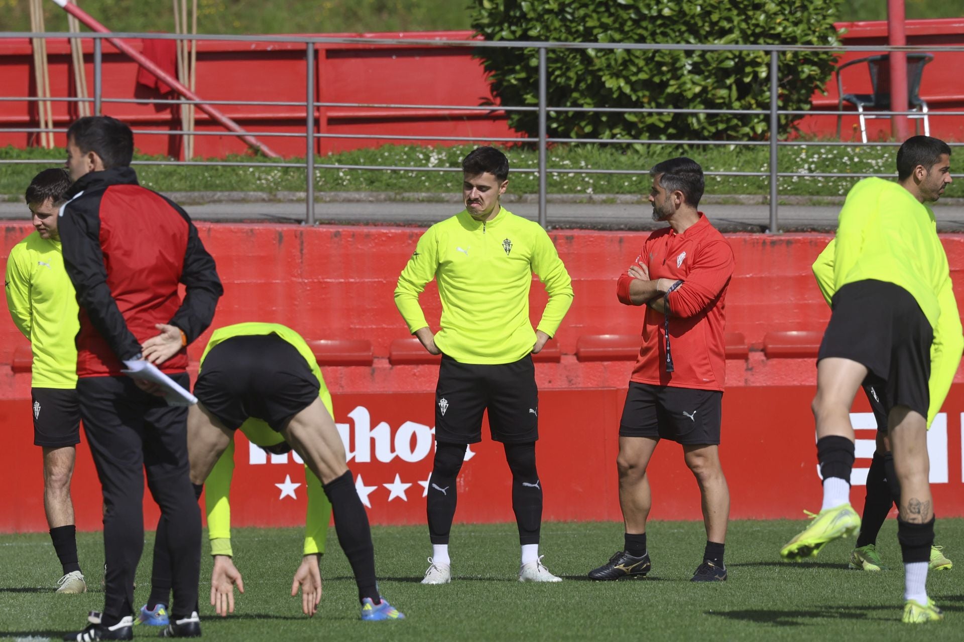 Entrenamiento del Sporting de Gijón en Mareo: próxima parada a Cádiz