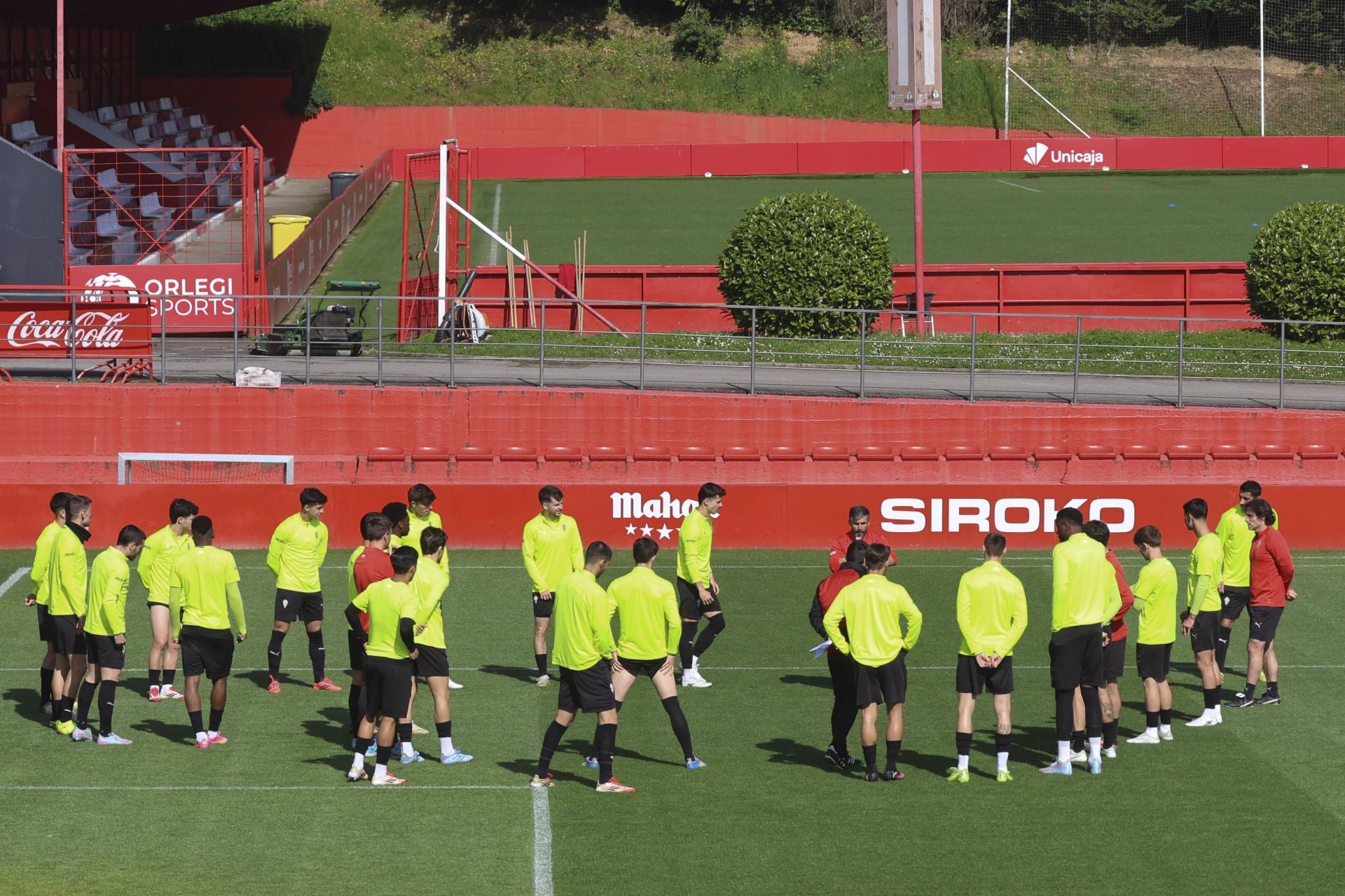 Entrenamiento del Sporting de Gijón en Mareo: próxima parada a Cádiz