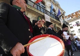 Los Güevos Pintos defienden una Pola de Siero unida: «Todos somos necesarios»