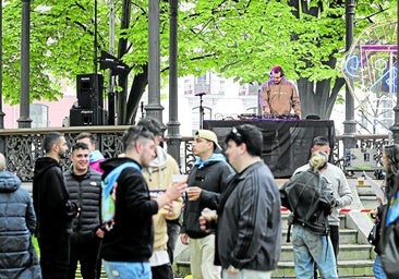 El Monoloco pone el broche de oro a la Comida en la Calle con una fiesta de altura
