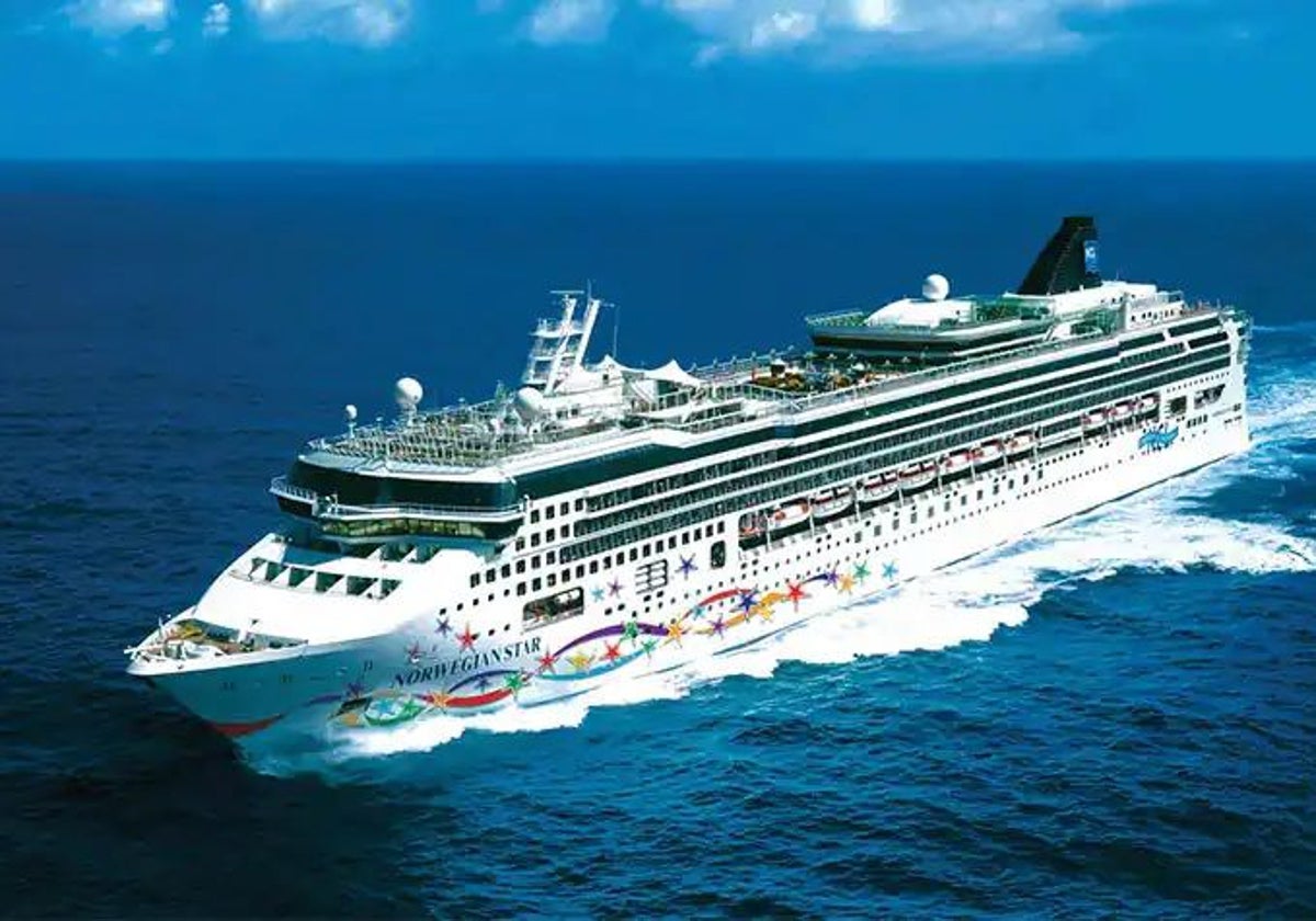 Desembarco americano en el puerto de Gijón: así es el Norwegian Star
