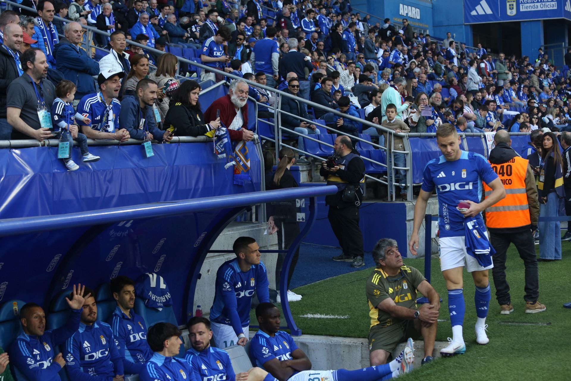 ¿Estuviste en el Real Oviedo - Levante? ¡Búscate en las fotos!
