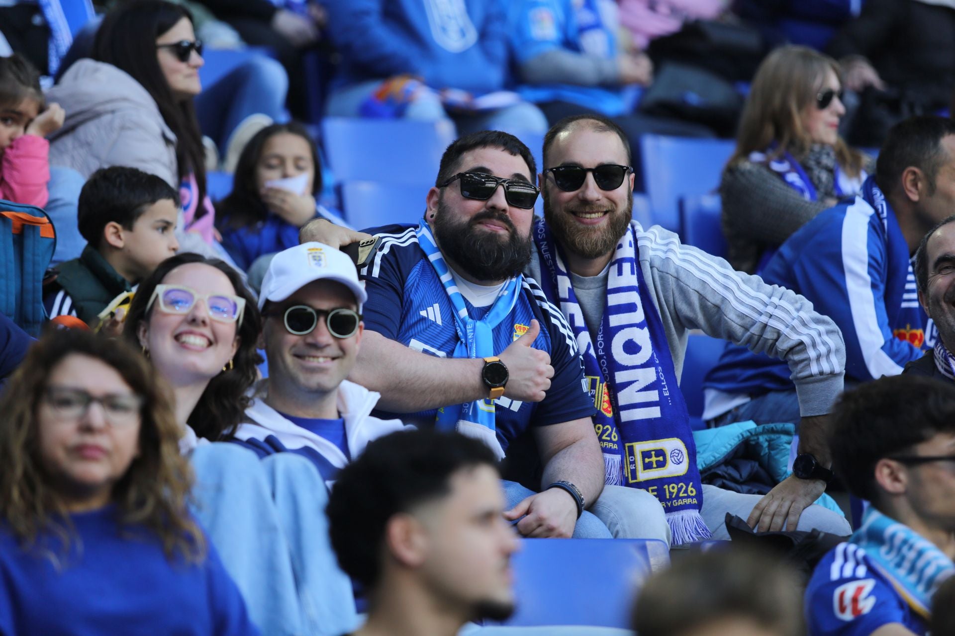 ¿Estuviste en el Real Oviedo - Levante? ¡Búscate en las fotos!