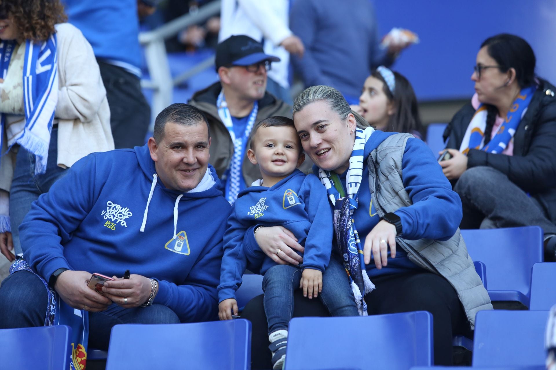 ¿Estuviste en el Real Oviedo - Levante? ¡Búscate en las fotos!