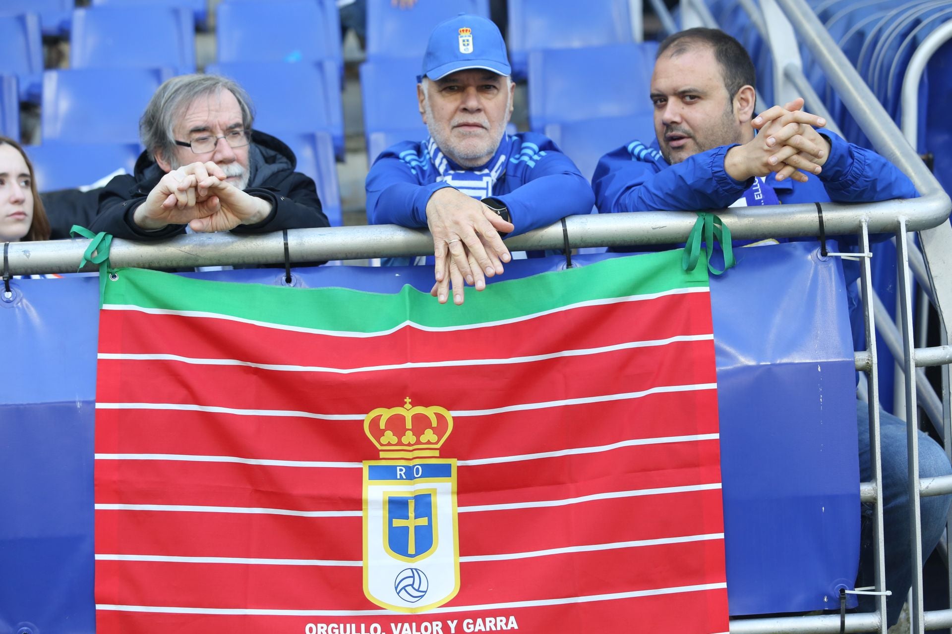 ¿Estuviste en el Real Oviedo - Levante? ¡Búscate en las fotos!