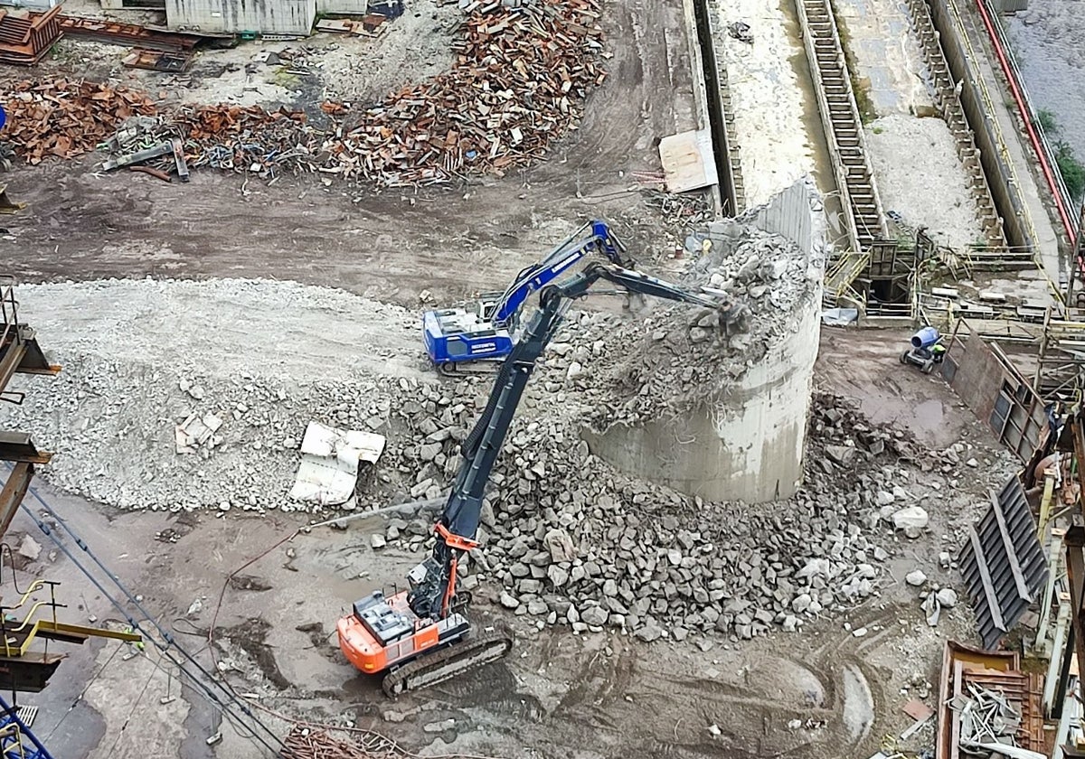 La térmica de Lada, desmantelada a más del 80%