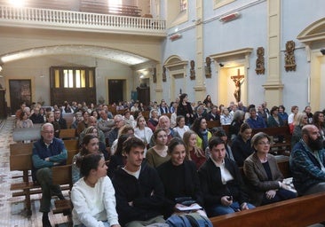 En la iglesia de la Inmaculada tuvo lugar una de las misas en recuerdo al Santo Padre.