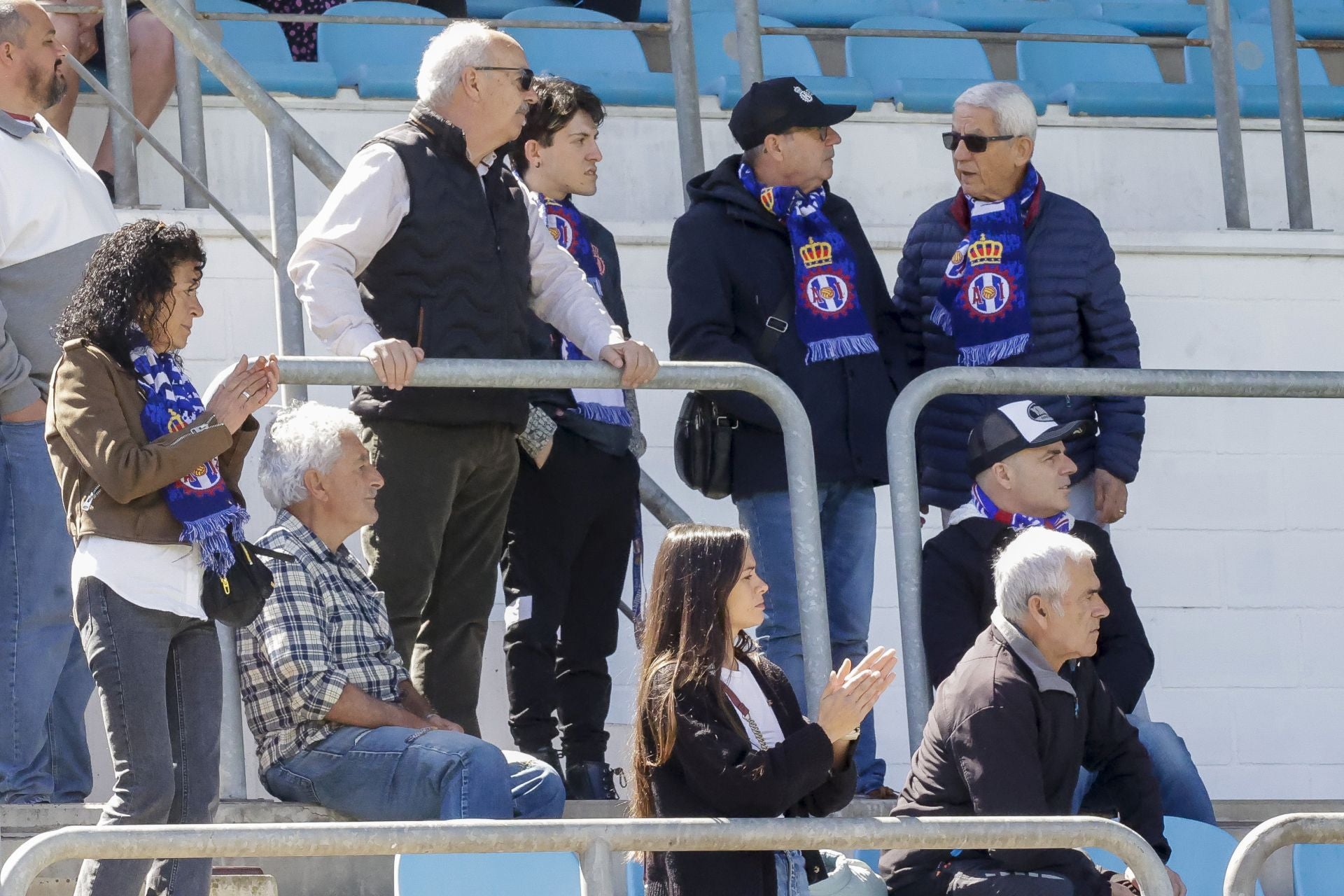 Las mejores fotos del Real Avilés 3-0 Guijuelo: así se vivió el partido en el Suárez Puerta
