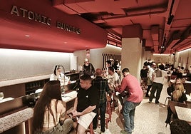 A Toda Mesa inauguró su restaurante de hamburguesas gourmet en la calle Covadonga.