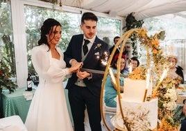 La pareja había celebrado su matrimonio el pasado sábado.