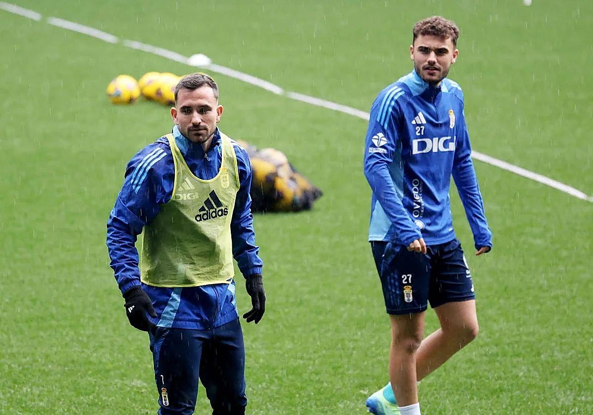 Álex Cardero, jugador del Real Oviedo: «Creemos que es posible todavía ...