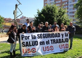 Concentración de USO en Gijón por la seguridad y la salud en el trabajo.