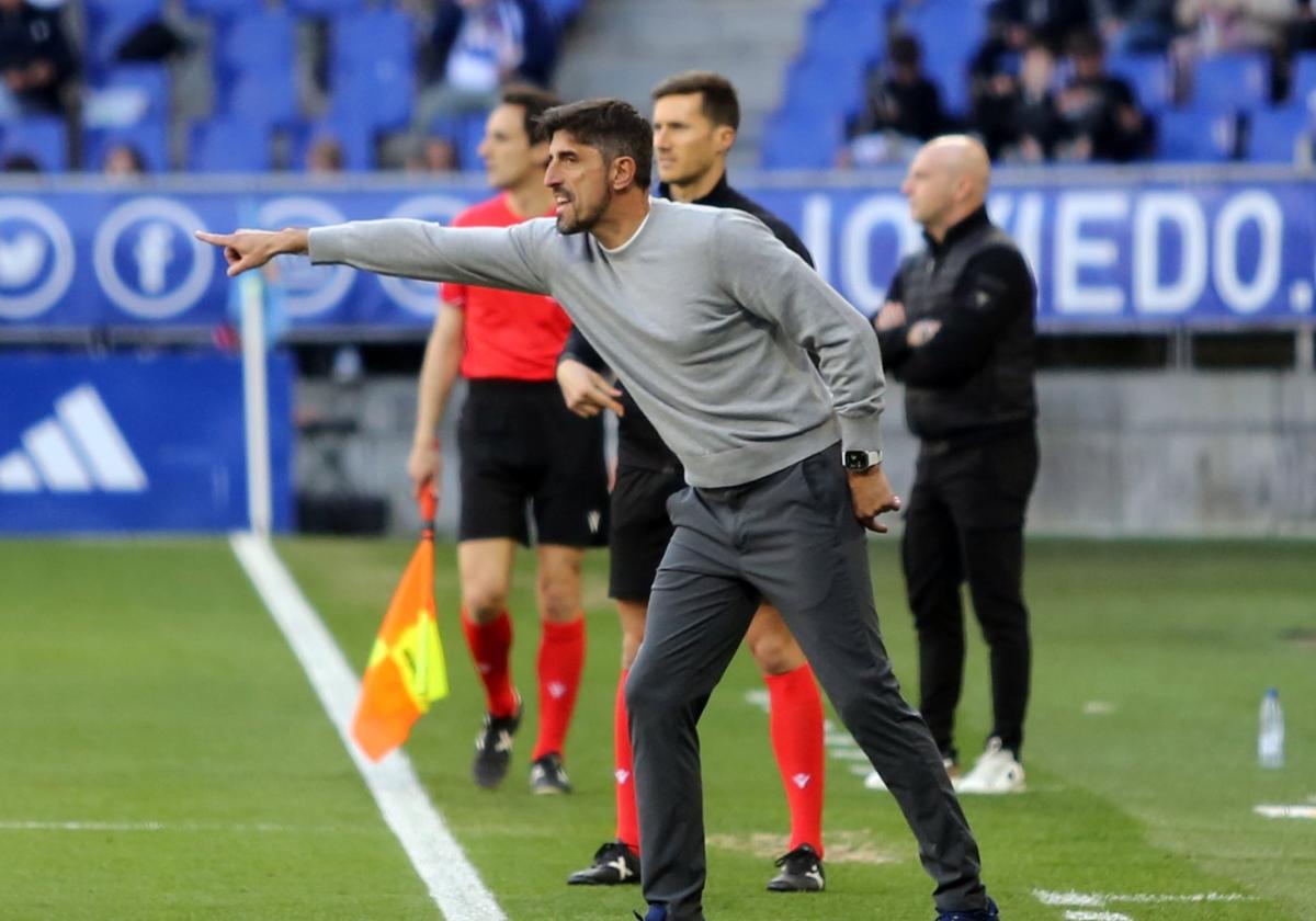 El Real Oviedo de Veljko Paunovic corre más y mejor