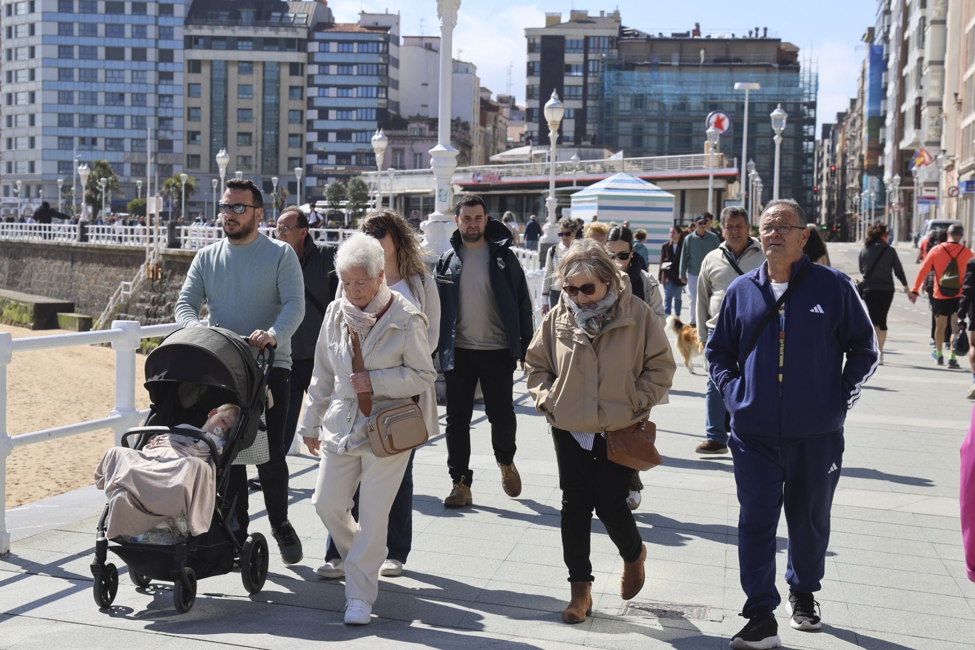 Turistas en las principales ciudades asturianas