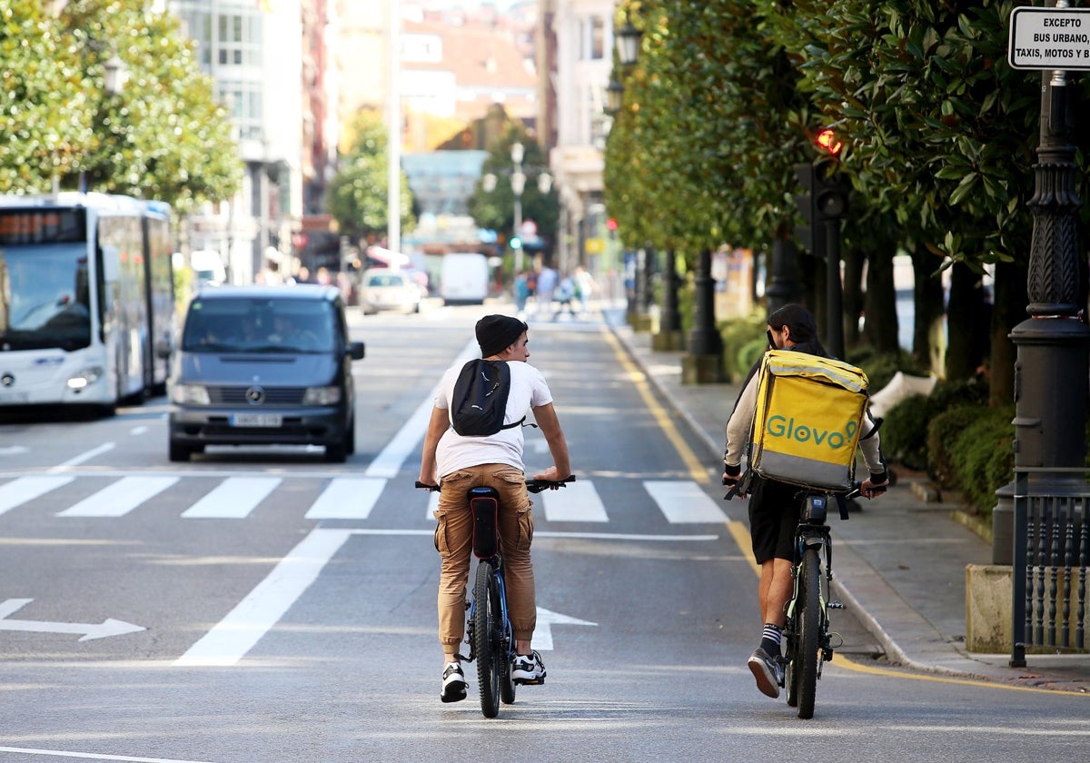 El nuevo Plan de Movilidad de Oviedo persigue reducir el 55% de las emisiones y apartar al coche particular